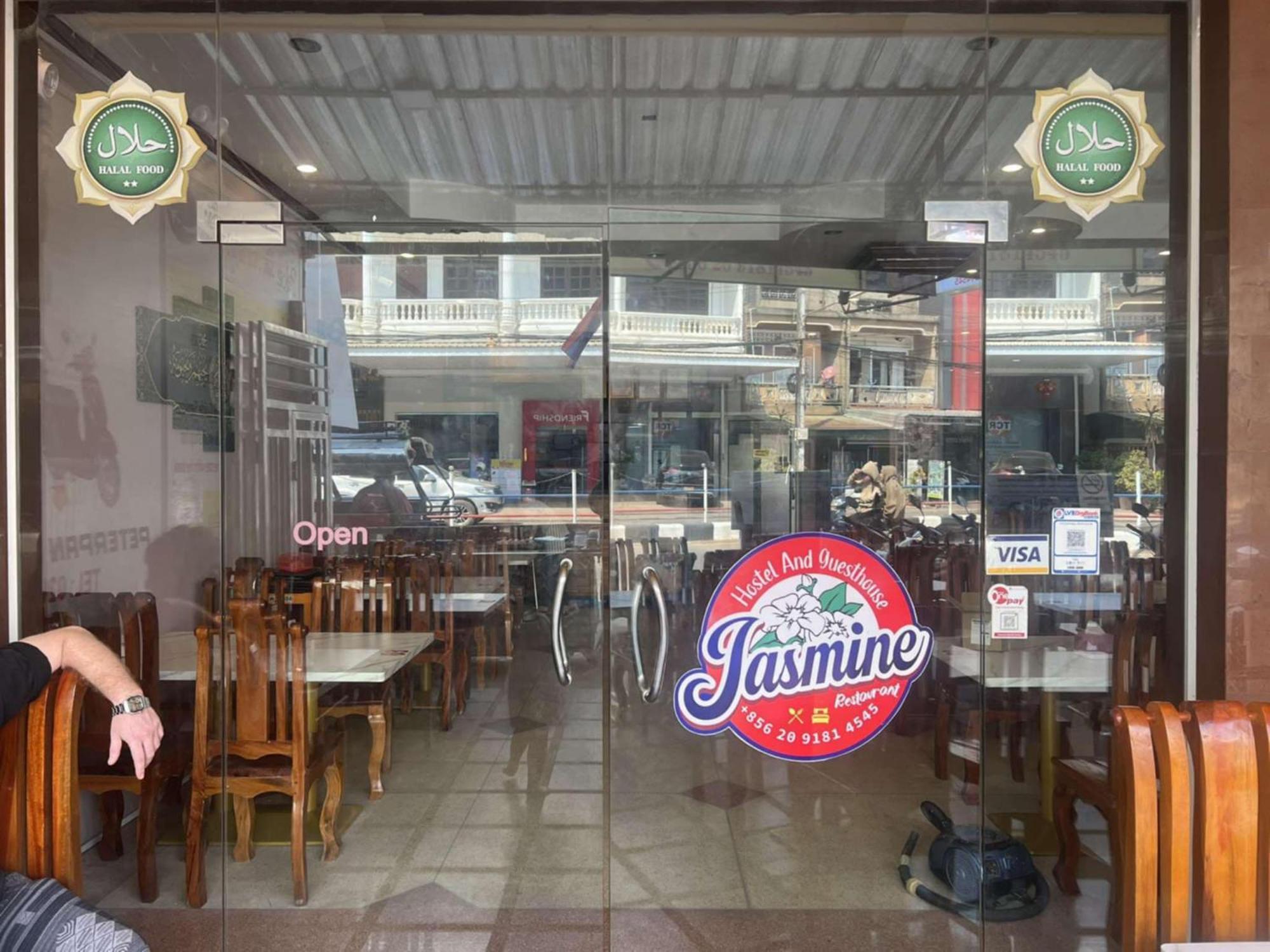 Jasmine Hostel & Guesthouse Pakse Bagian luar foto